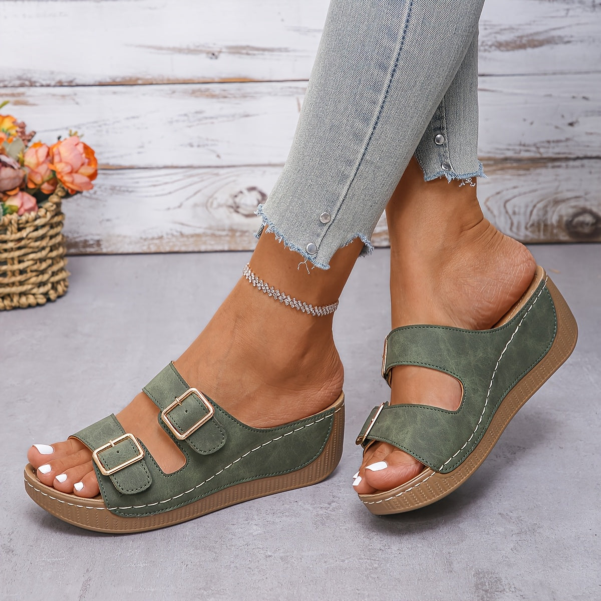 Zayira | Sandalias De Cuña Con Puntera Abierta Y Doble Hebilla