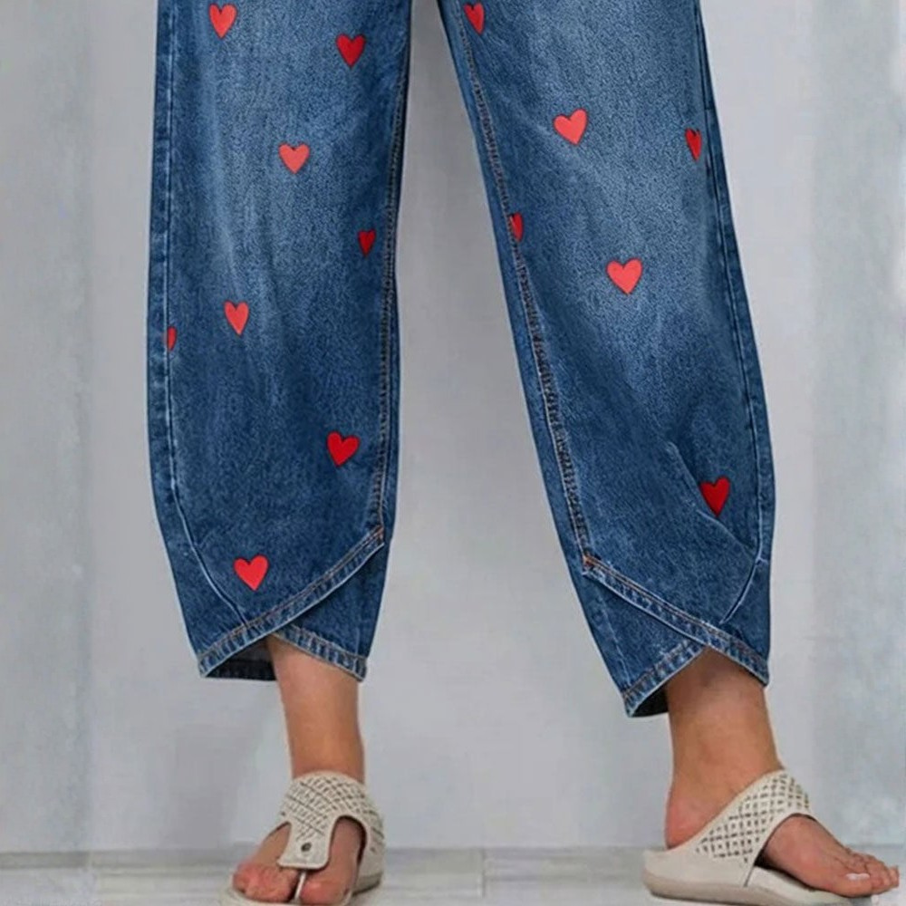 Raemaa | Pantalón Vaquero Tobillero con Estampado Corazones