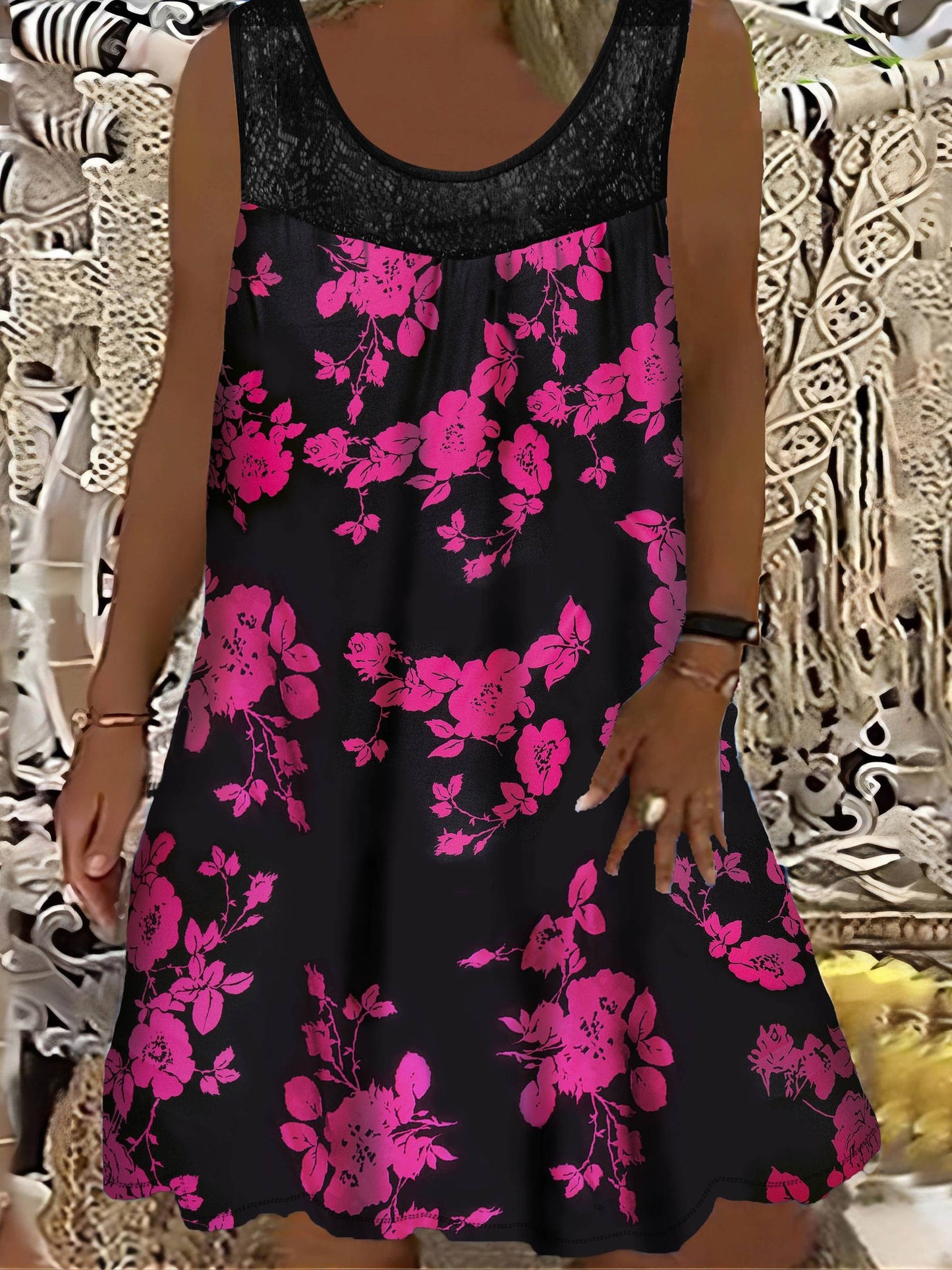 Samudri | Vestido Sin Mangas De Corte en a Con Estampado Floral Panel De Encaje Y Cuello Redondo