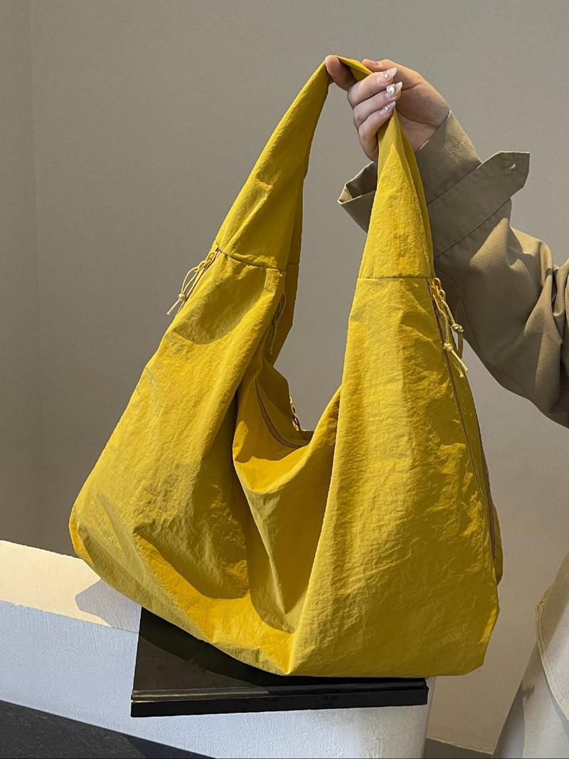 Marilla | Bolso Hobo de Hombro Extragrande de Nailon