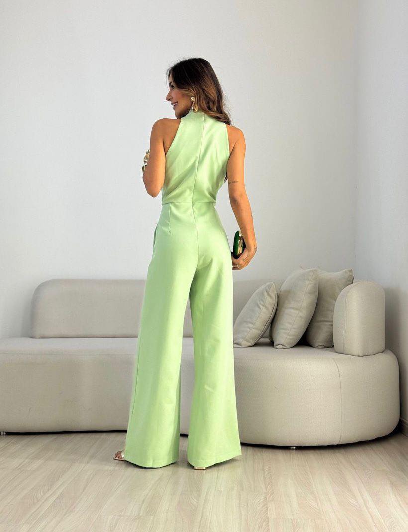 Kamwi - Mono Con Cuello Halter y Pernera Ancha