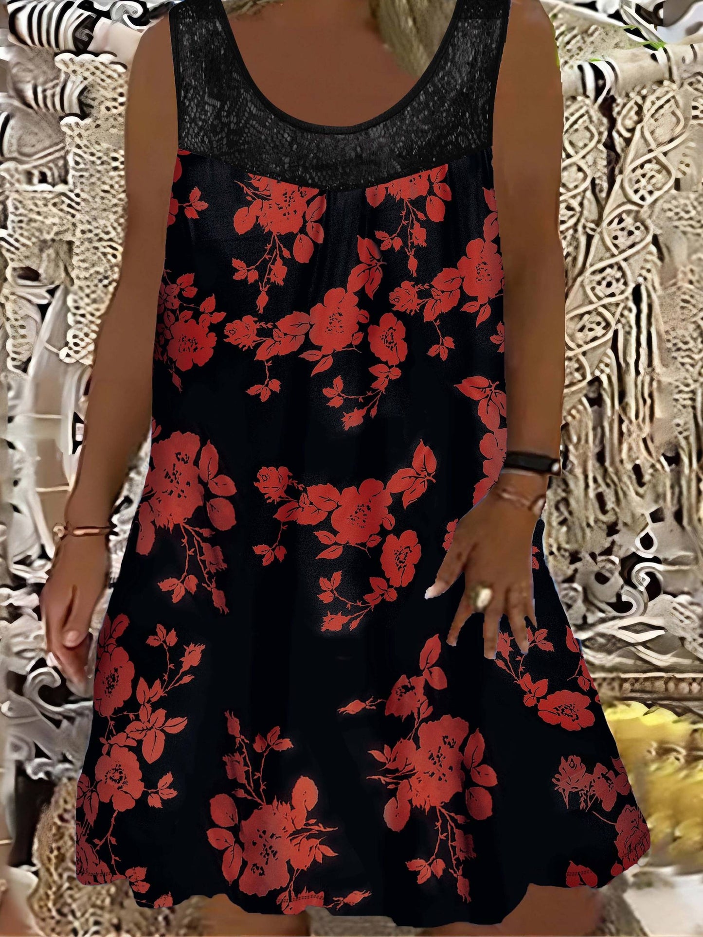Samudri | Vestido Sin Mangas De Corte en a Con Estampado Floral Panel De Encaje Y Cuello Redondo
