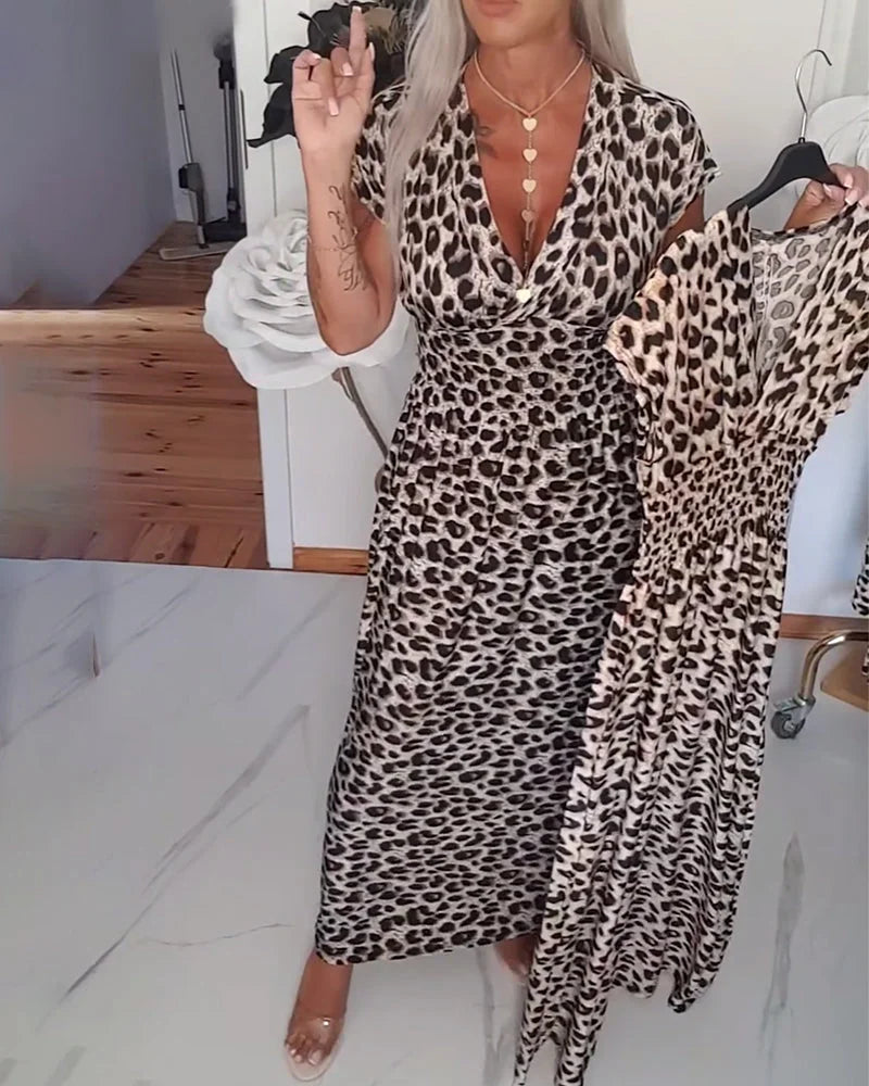 Erendira - Vestido Midi con Cuello en V y Estampado de Leopardo Manga Corta