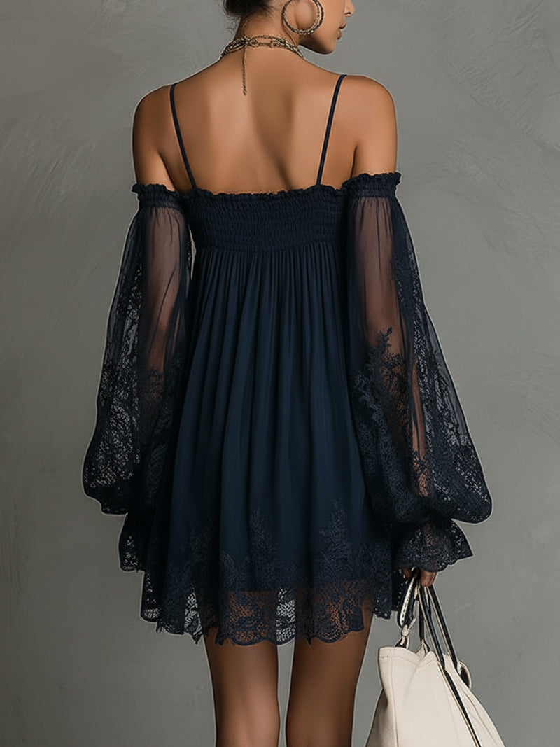 Charity - Vestido mini azul Marino con Hombros Descubiertos y Mangas de Encaje