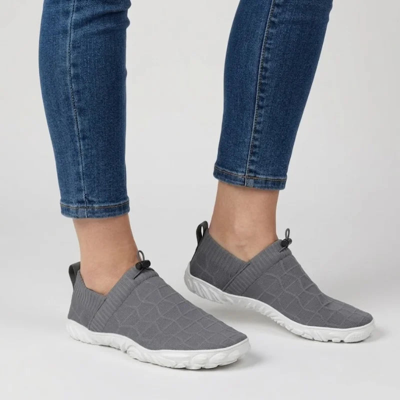 Jessie | Zapatillas de punto con cierre ajustable