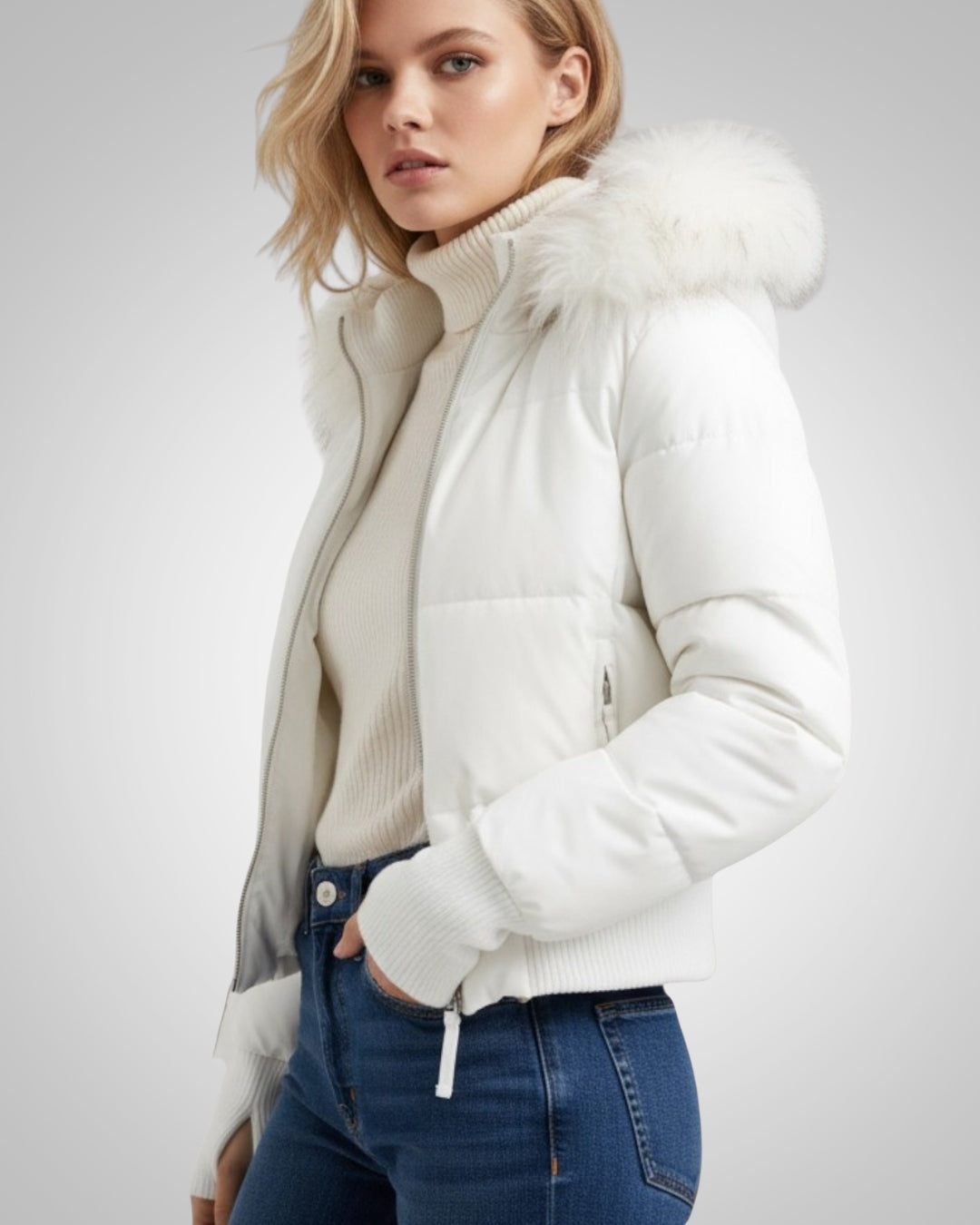 Isabel | Chaqueta acolchada con capucha de piel sintética