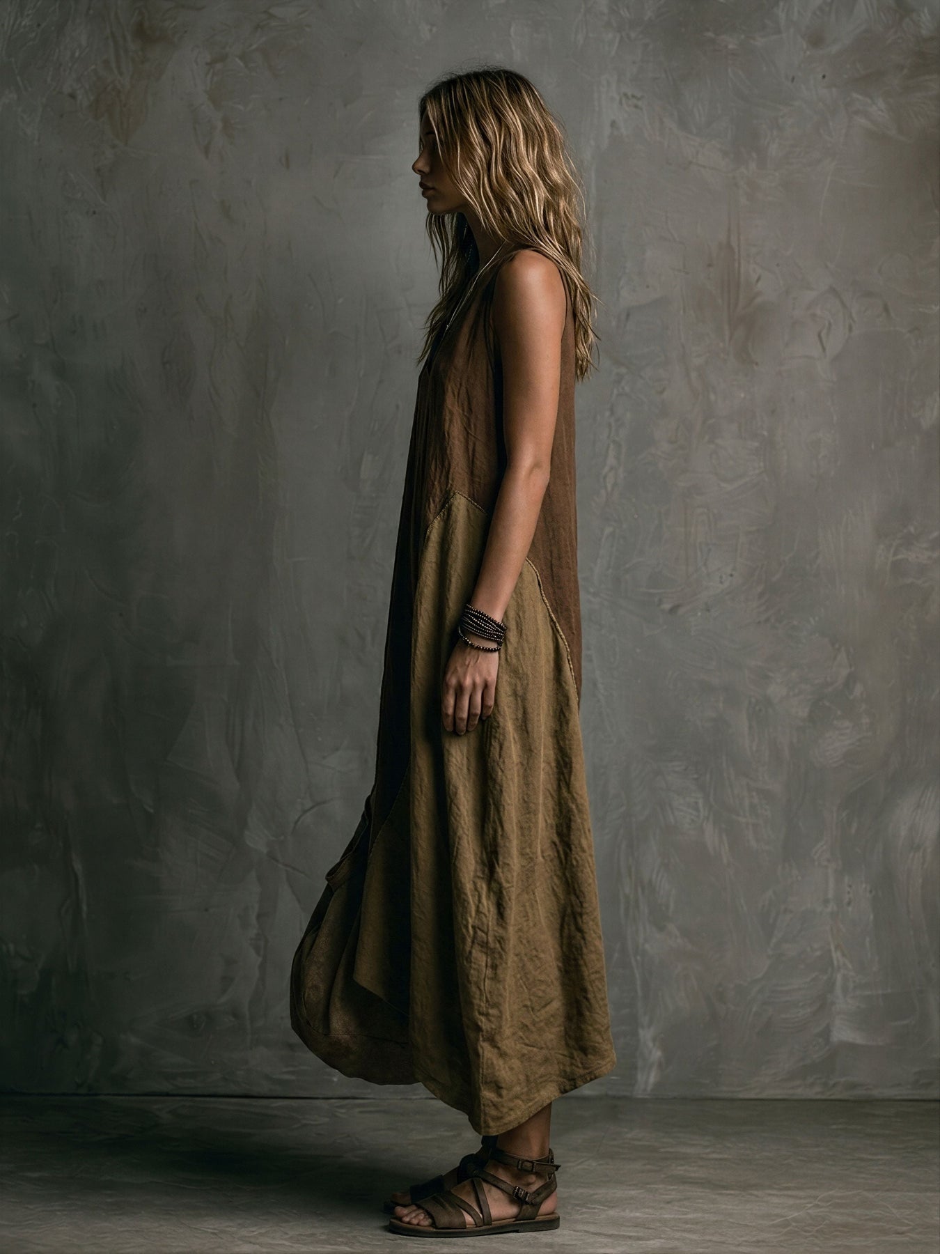 Tylissa | Vestido Largo Asimétrico Con Escote En V