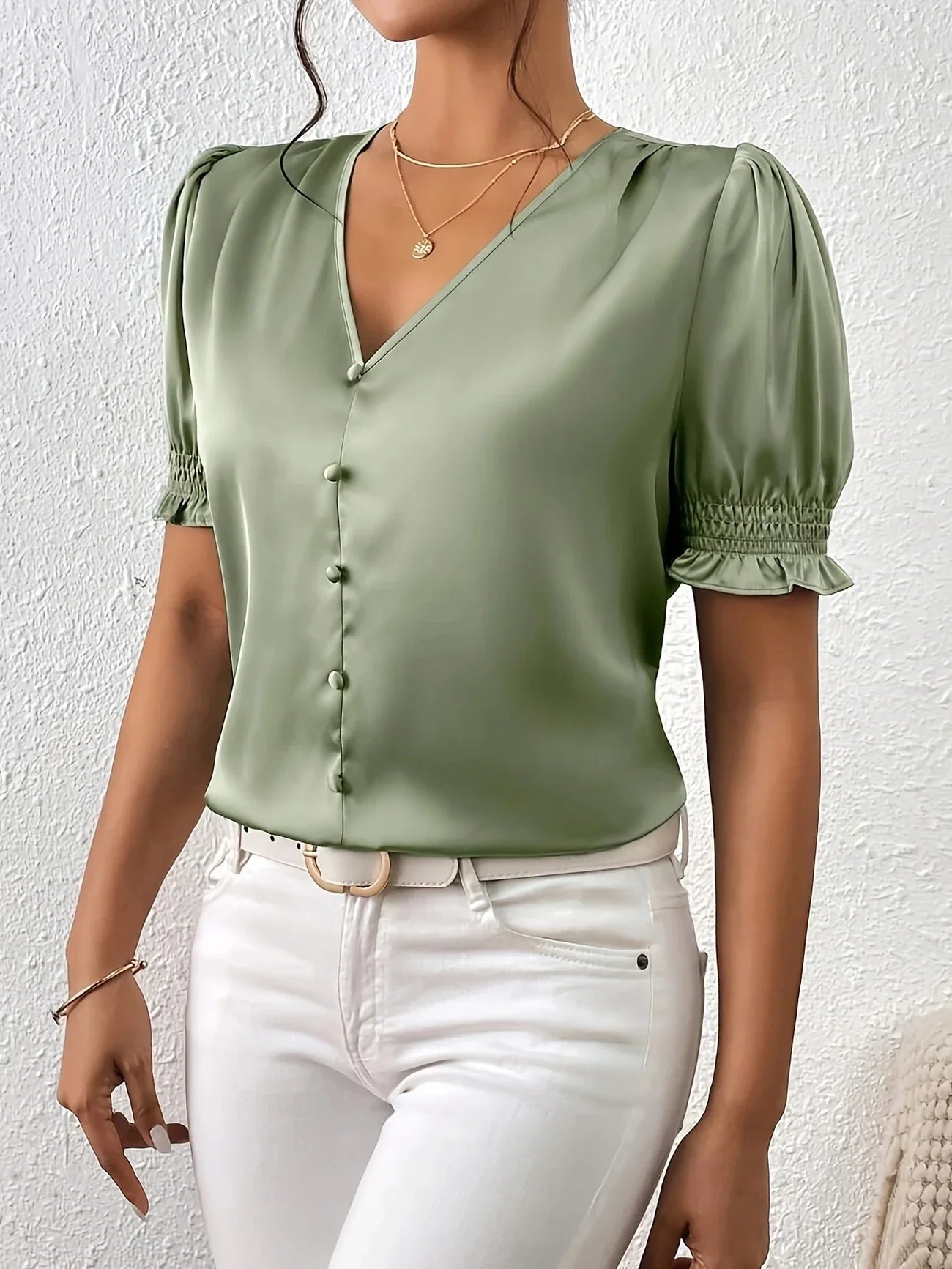 Abella | Blusa Con Cuello en V Mangas Abullonadas y Botones en la Parte Delantera