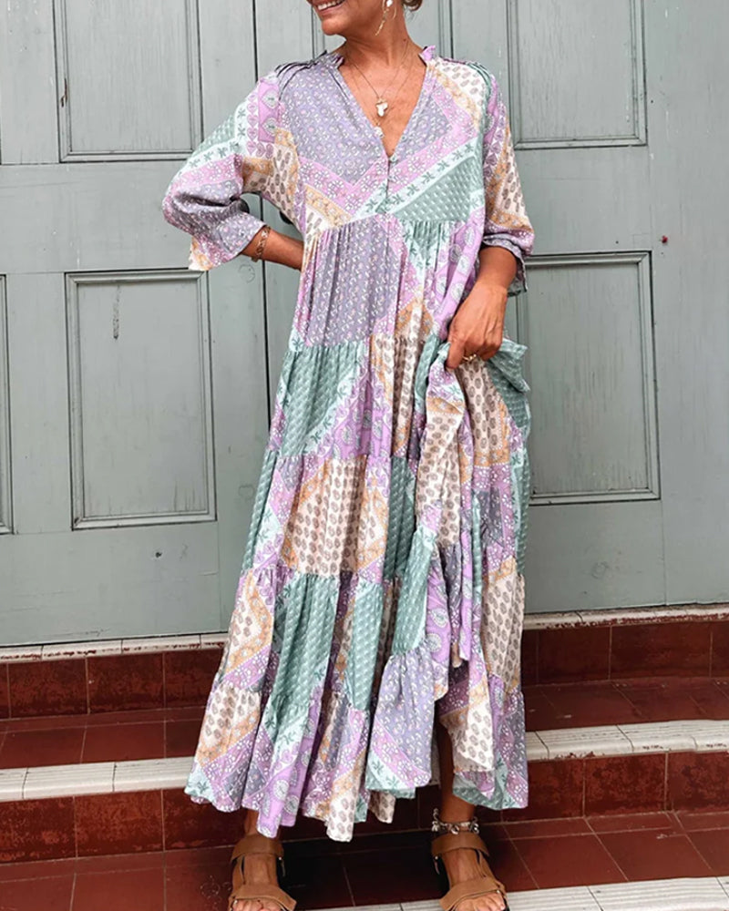 Gunilla | Vestido Largo con Cuello en V y Estampado de Patchwork