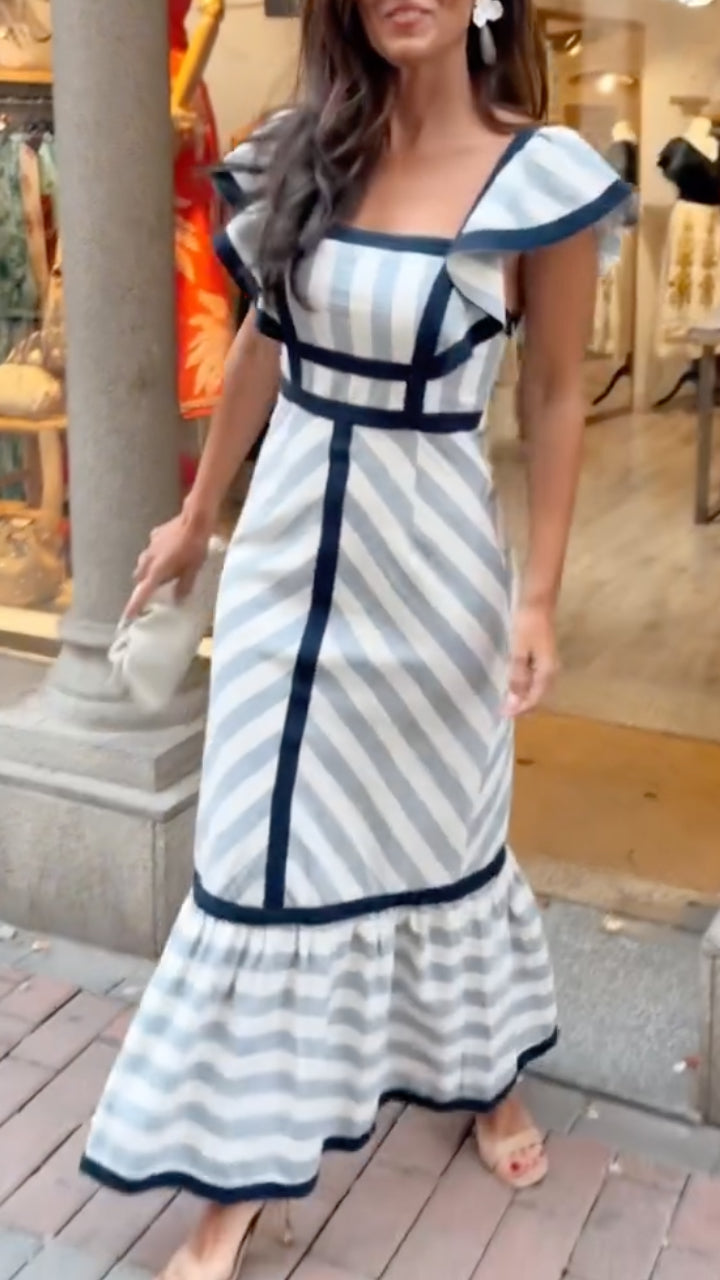 Lileeka | Vestido De Cuello Cuadrado Con Mangas De Volantes a Rayas