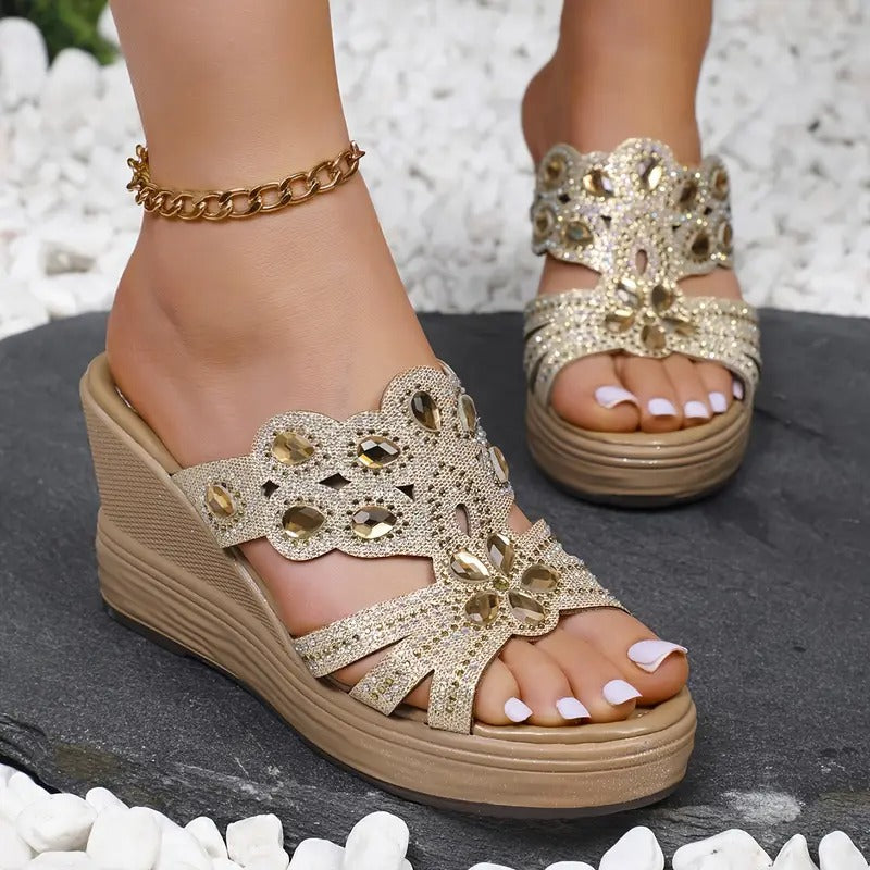 Lakeisha | Sandalias de Cuña Con Tiras Florales Con Pedrería