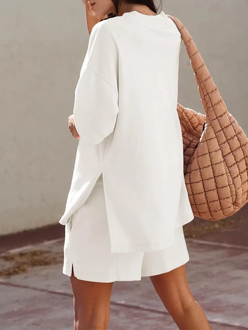 Iselin | Conjunto De Dos Piezas Con Cuello Redondo Y Pantalones Cortos