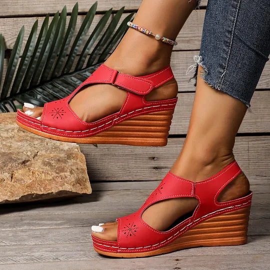 Setia | Sandalias De Cuña Con Aberturas Florales