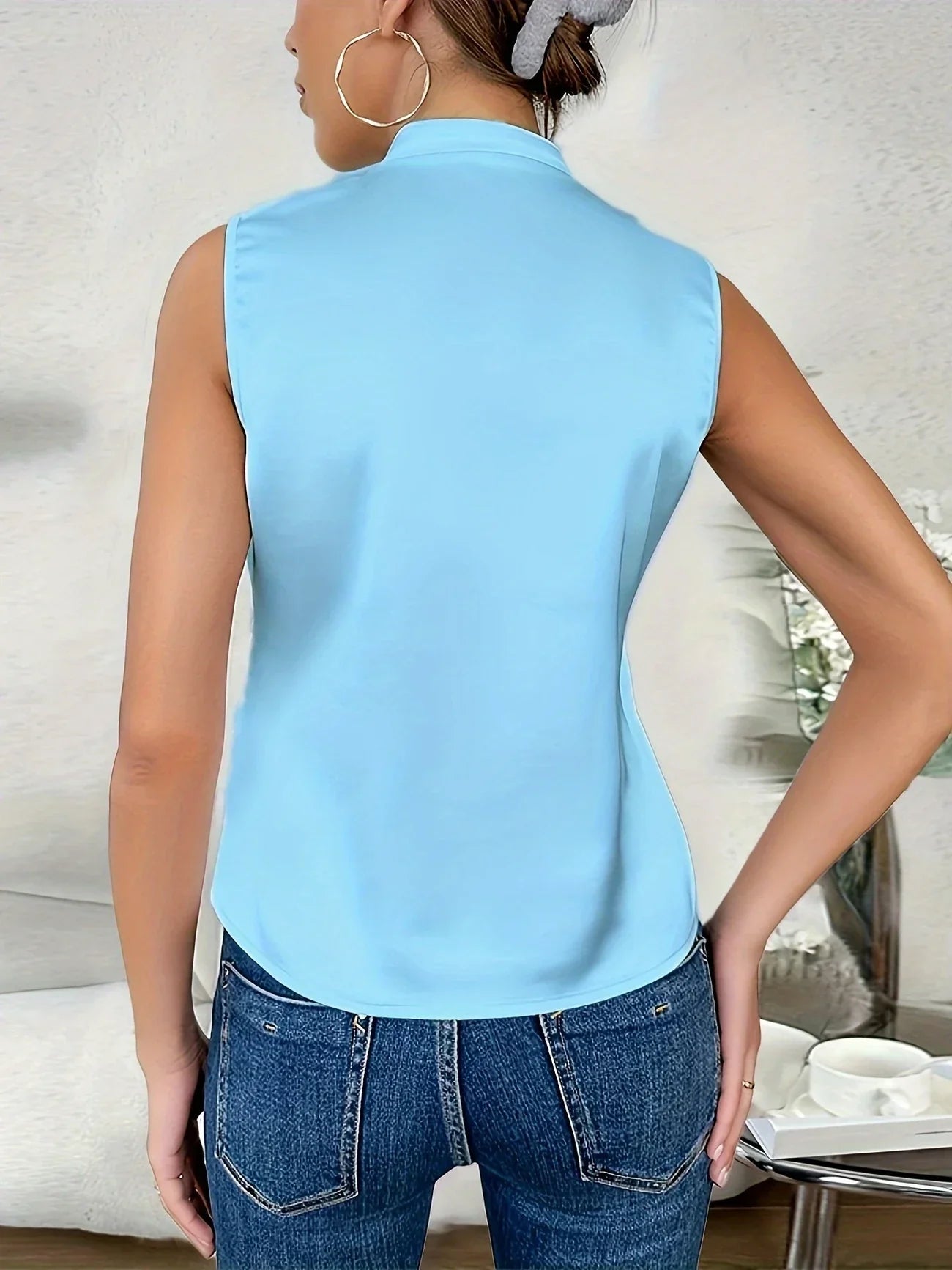 Cebulska | Blusa Sin Mangas Con Cuello en V Y Corte Cruzado