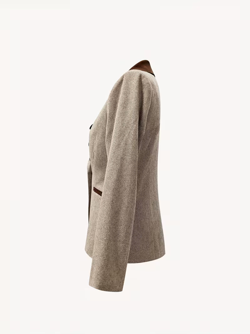 Yessica | Chaqueta Blazer Con Cuello en V Y Estampado en Espiga