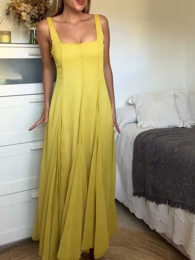 Solmaz | Vestido Largo Amarillo Con Escote Cuadrado y Tirantes