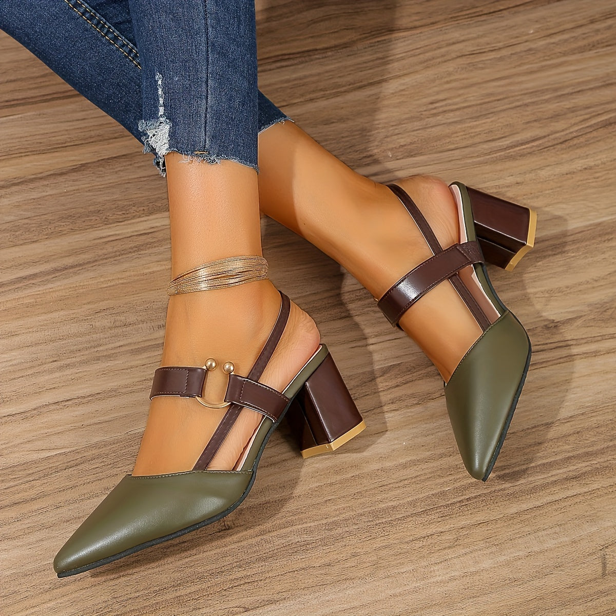 Sheri | Sandalias de Talón Grueso con Puntera Puntiaguda y Tiras Traseras
