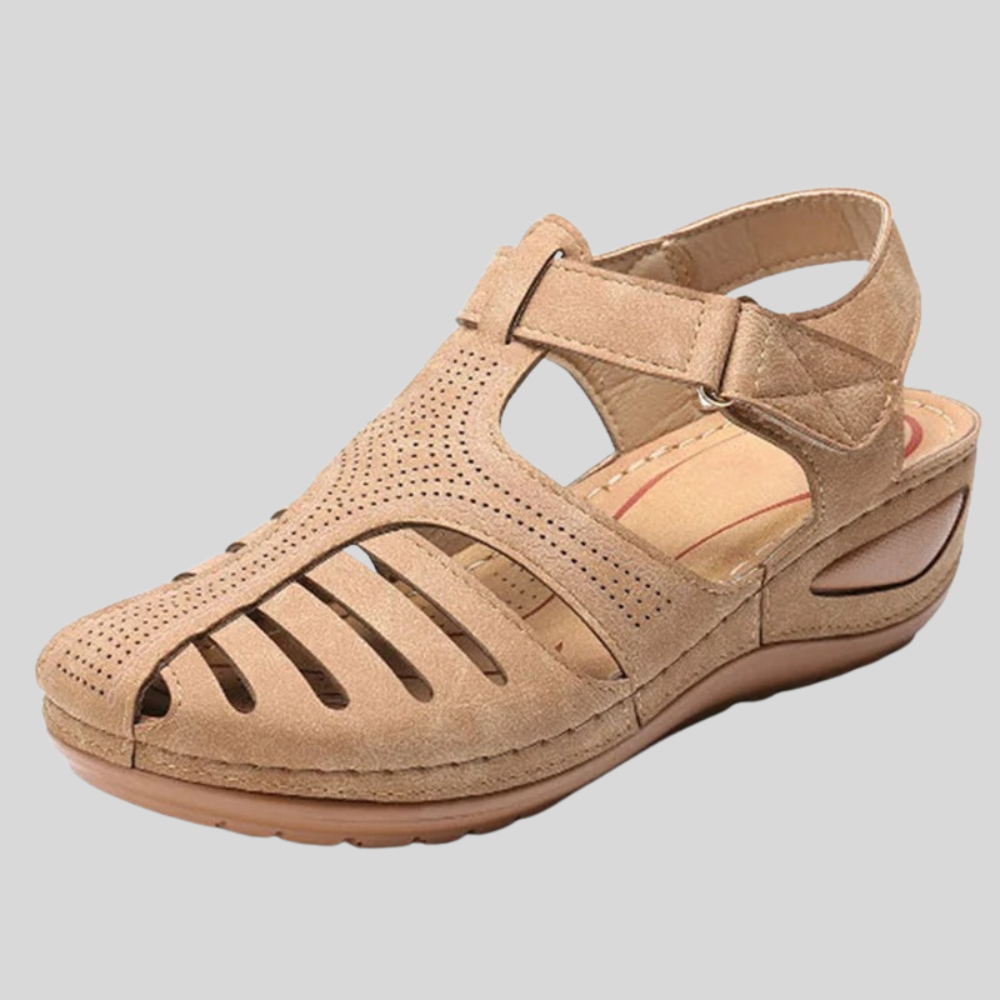 Leola | Sandalias de Puntera Cerrada Con Aberturas y Cierre de Velcro