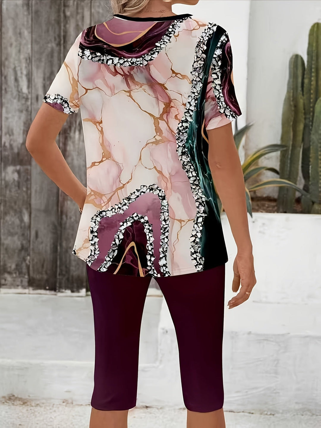 Merena | Conjunto De Dos Piezas: Top Estampado Y Pantalón Capri