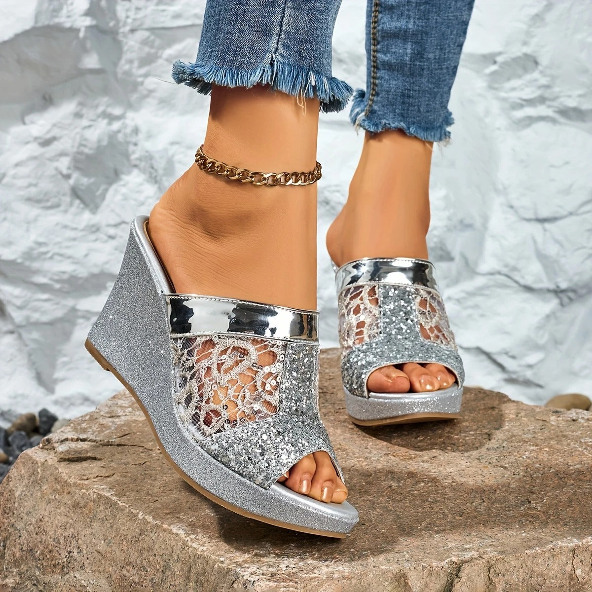 Alexis | Sandalias De Cuña Con Encaje Brillante
