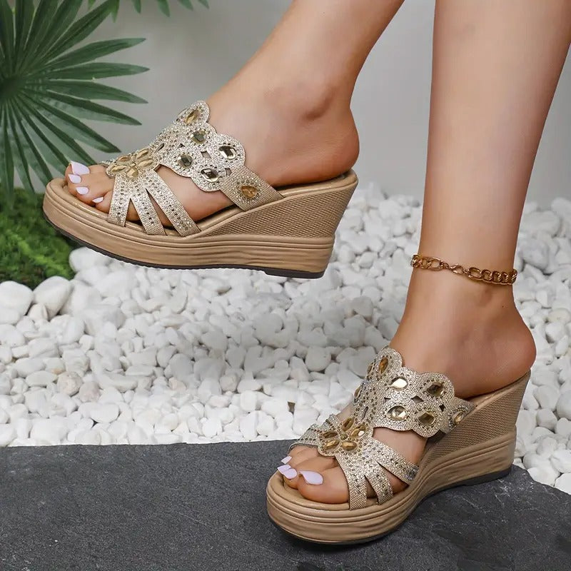 Lakeisha | Sandalias de Cuña Con Tiras Florales Con Pedrería