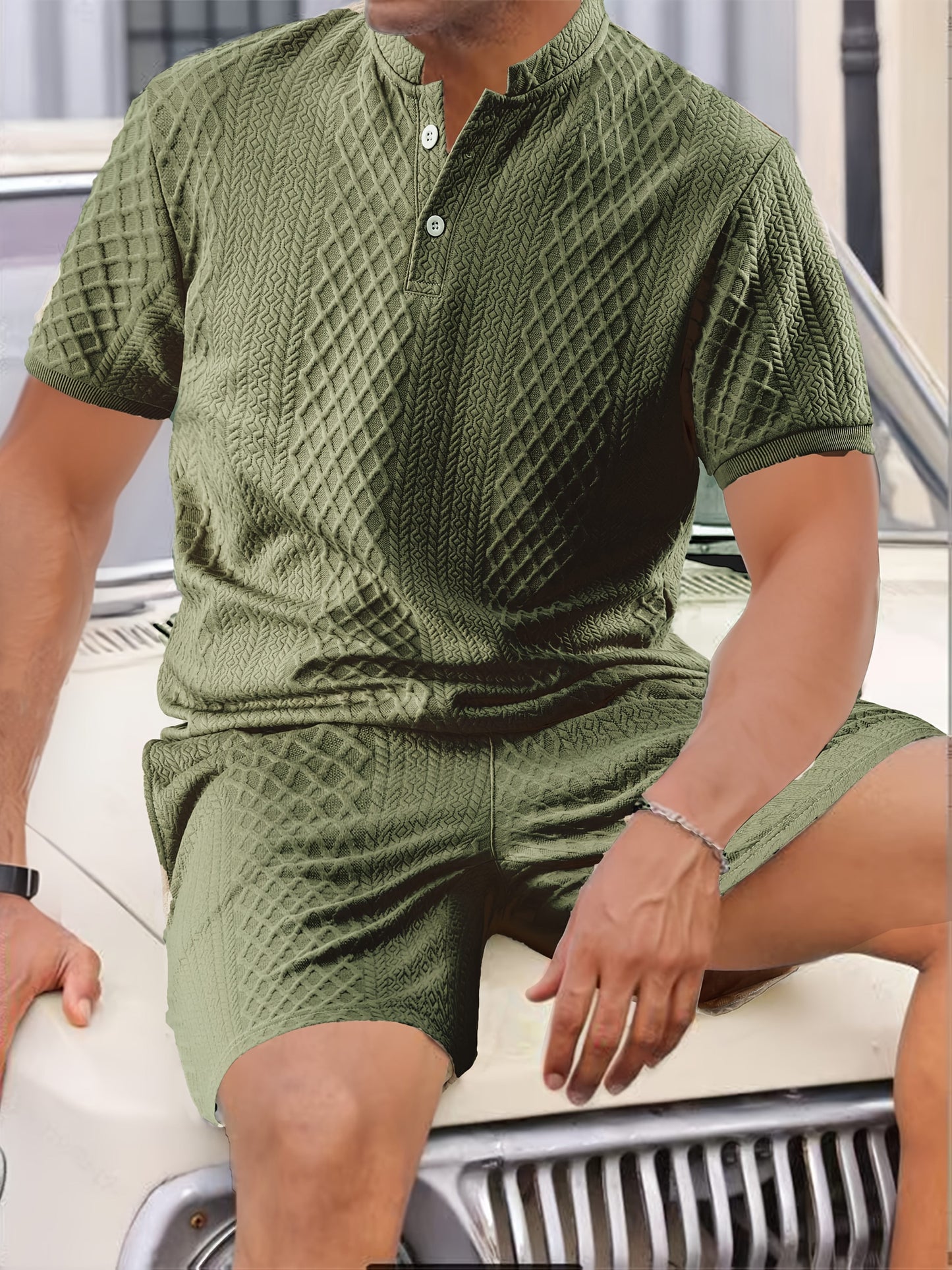 Reginald | Conjunto De Camiseta Henley Y Pantalones Cortos Con Textura