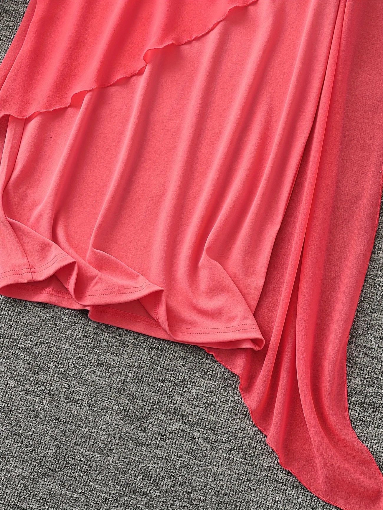 Maren | Vestido Midi Sin Mangas Con Capa