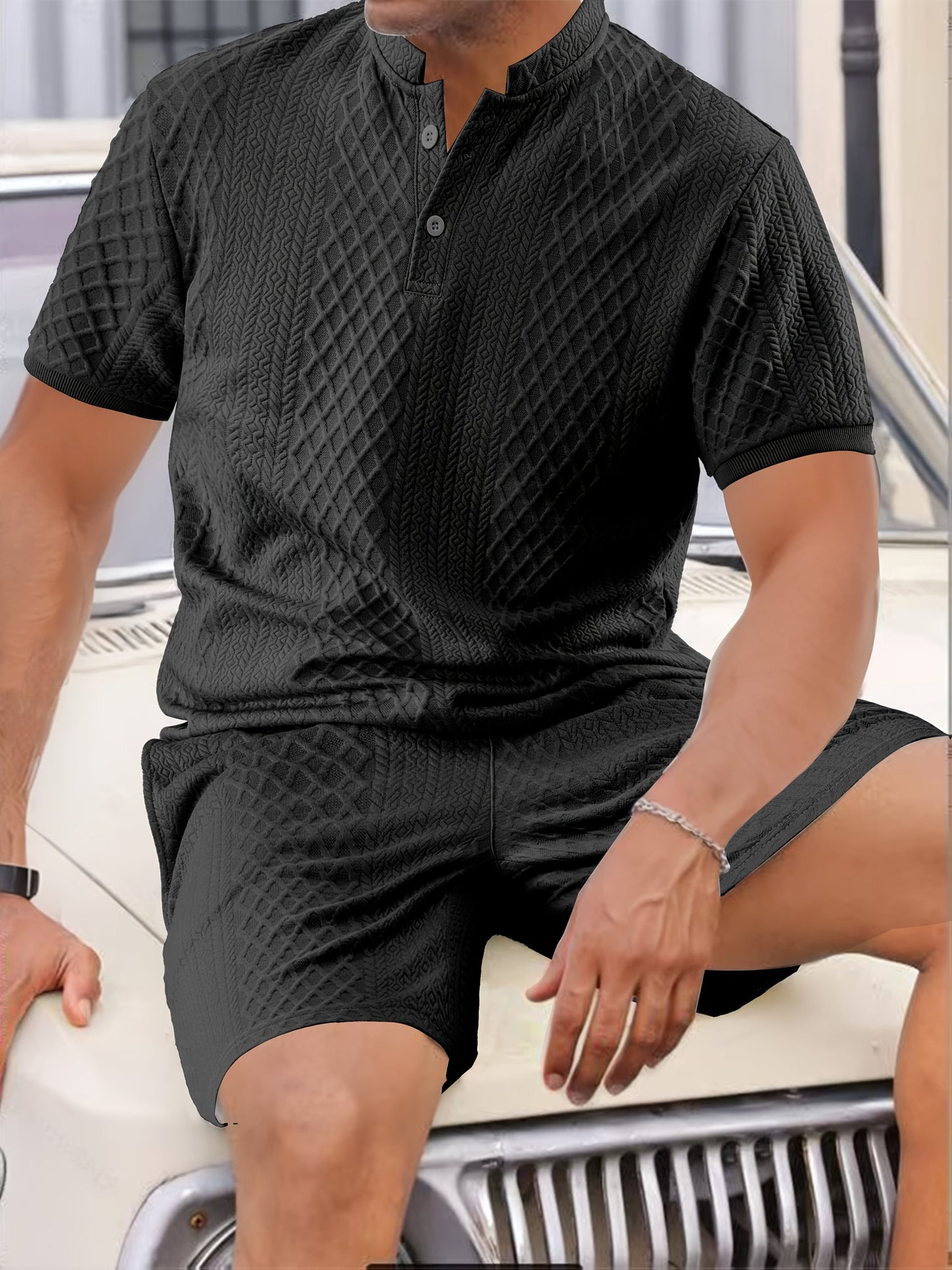 Reginald | Conjunto De Camiseta Henley Y Pantalones Cortos Con Textura
