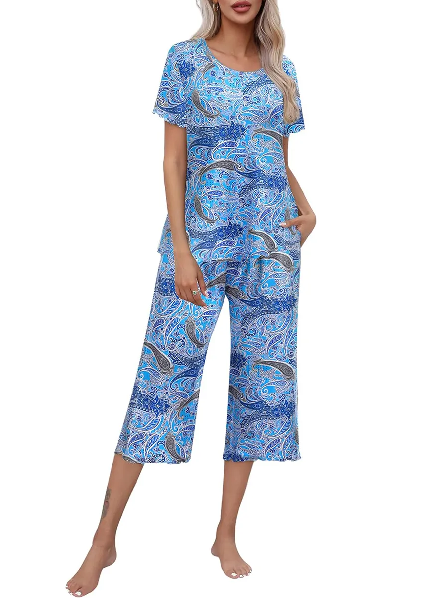 Rashini | Conjunto Floral Manga Corta Capri