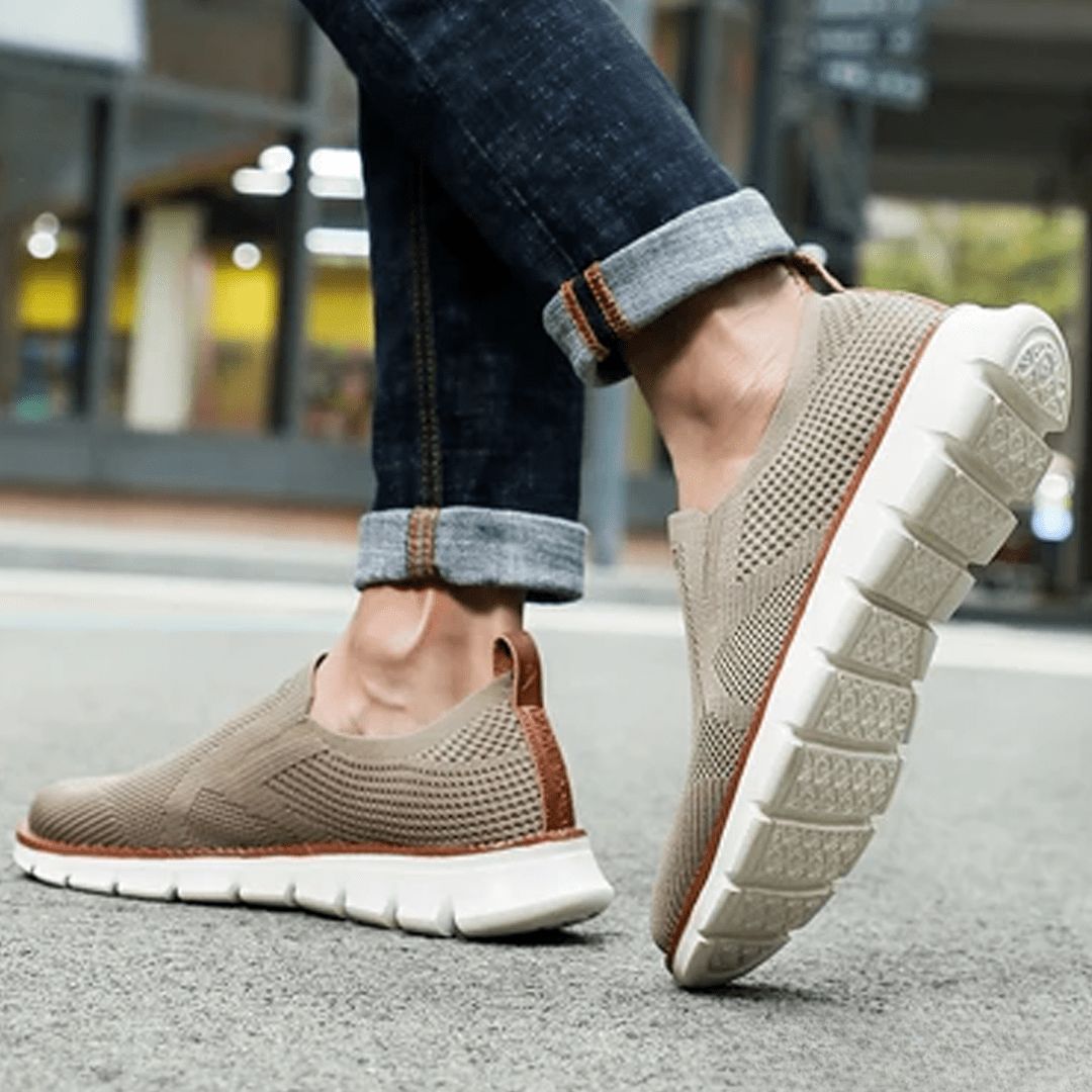 Lorenzo | Zapatillas Slip-On de Tejido con Suela Segmentada