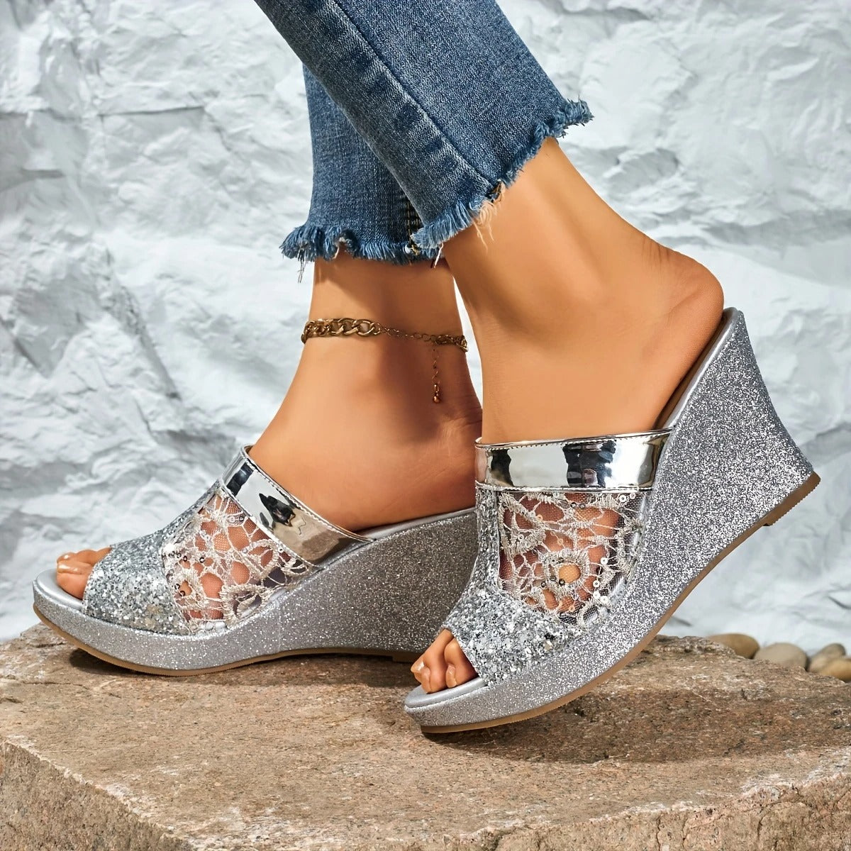 Alexis | Sandalias De Cuña Con Encaje Brillante