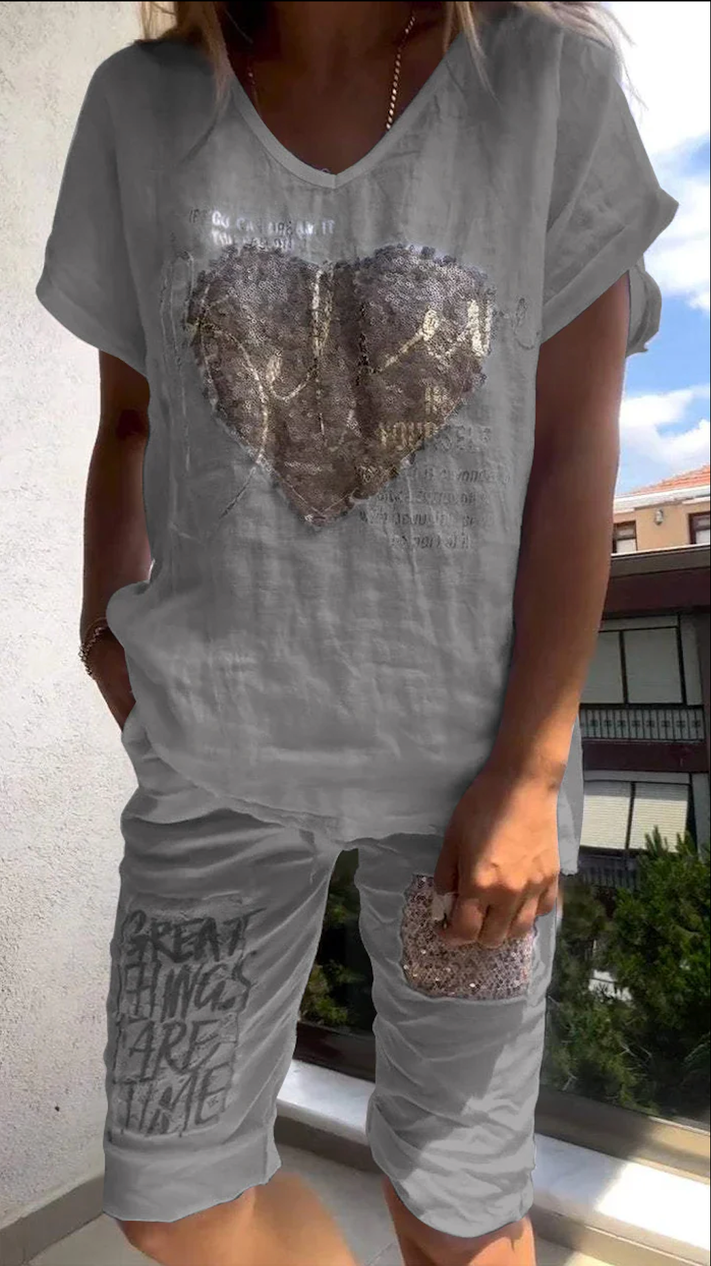 Varessa -  Conjunto Informal De Dos Piezas Compuesto Por Un Top Con Cuello En V Y Unos Pantalones Cortos Estampados