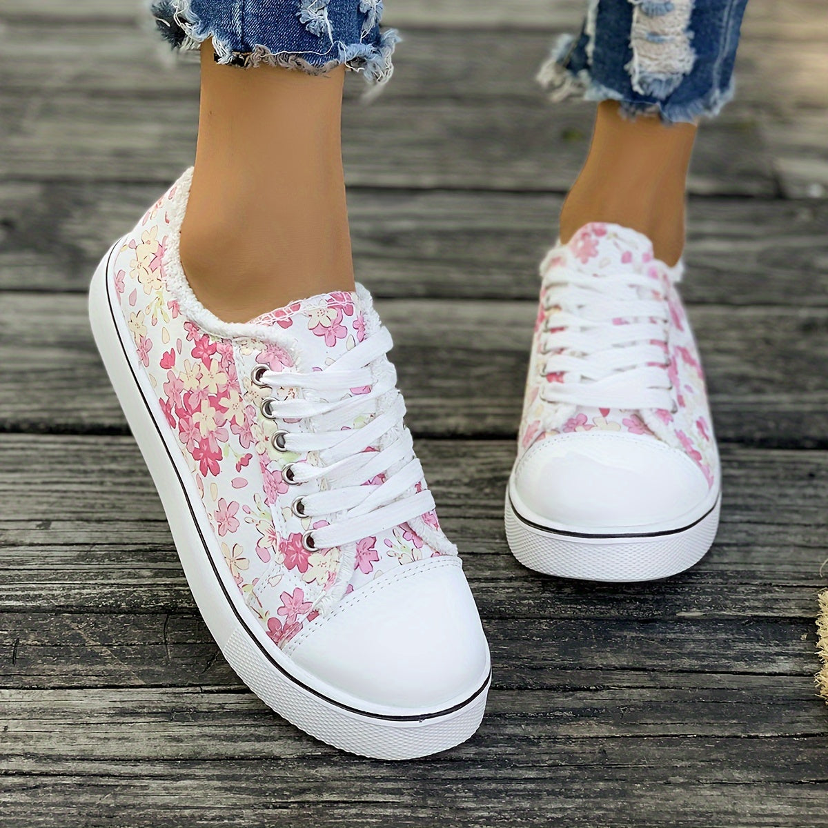 Bristy | Zapatillas Con Estampado Floral y Cierre de Cordones