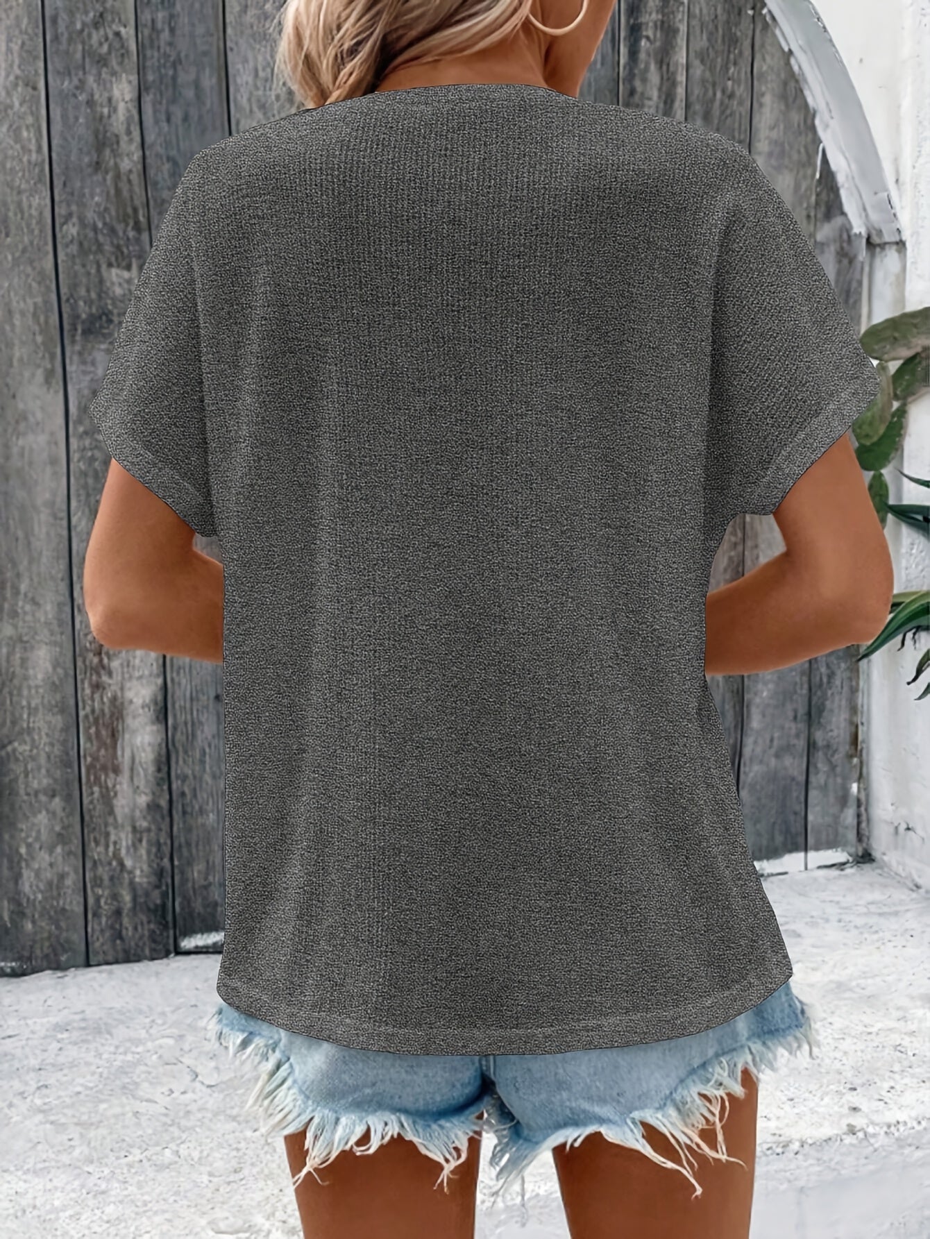 Marylou | Camiseta de Manga Corta Cuello Redondo y Botones