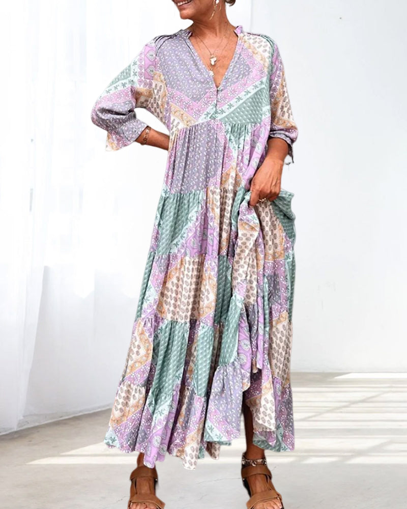 Gunilla | Vestido Largo con Cuello en V y Estampado de Patchwork