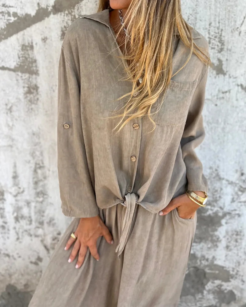 Bogna | Conjunto de Dos Piezas Camisa Con Lazo Delantero y Pantalones de Pierna Ancha
