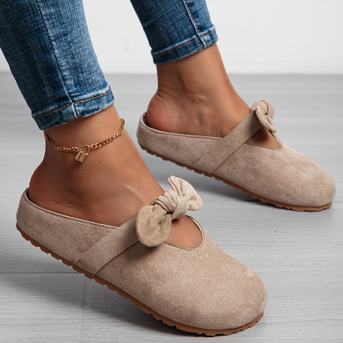 Minaya - Zuecos Tipo Mule Sin Cordones Con Lazo