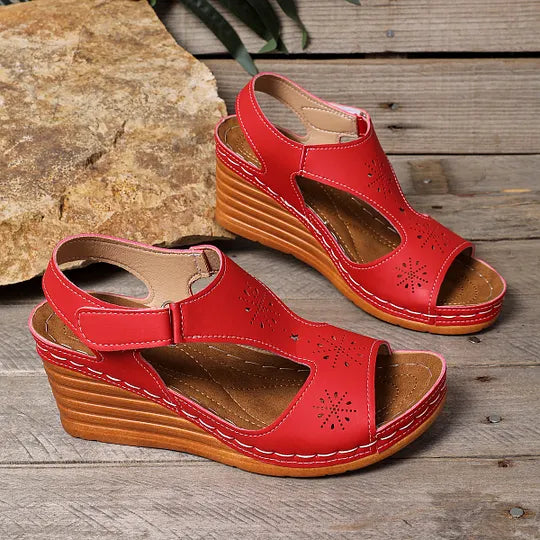 Setia | Sandalias De Cuña Con Aberturas Florales