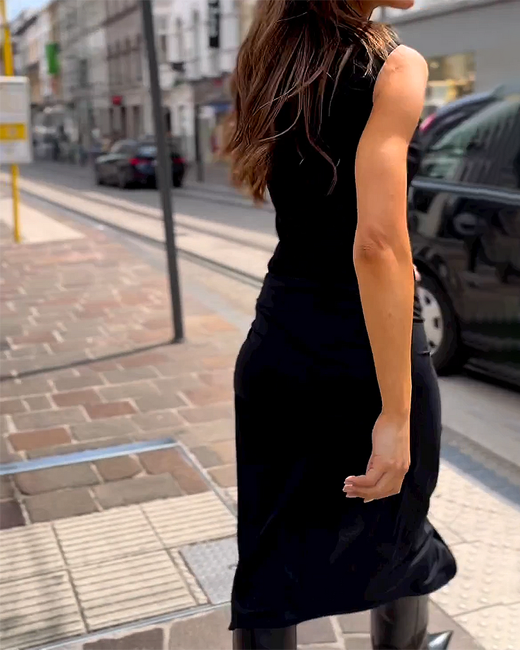 Viana | Vestido Midi Sin Mangas Con Cuello Alto