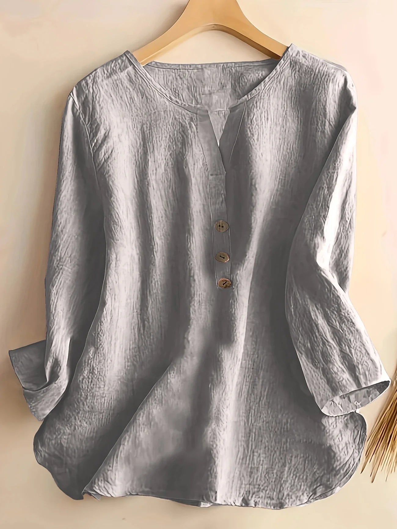 Mykaela | Blusa Informal Con Cuello Abierto y Tacto de Algodón