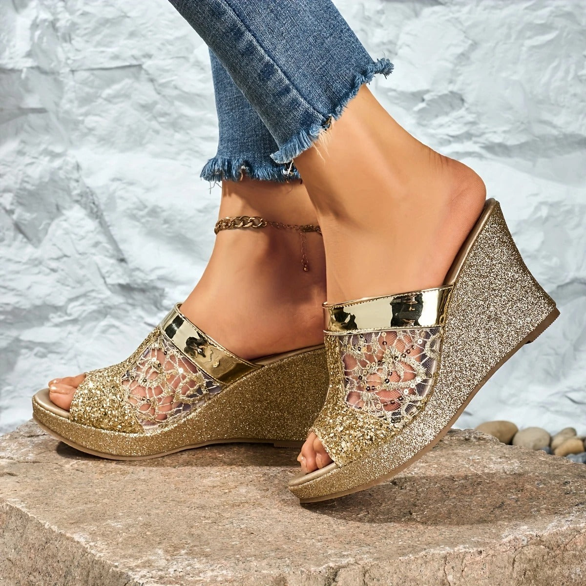 Alexis | Sandalias De Cuña Con Encaje Brillante