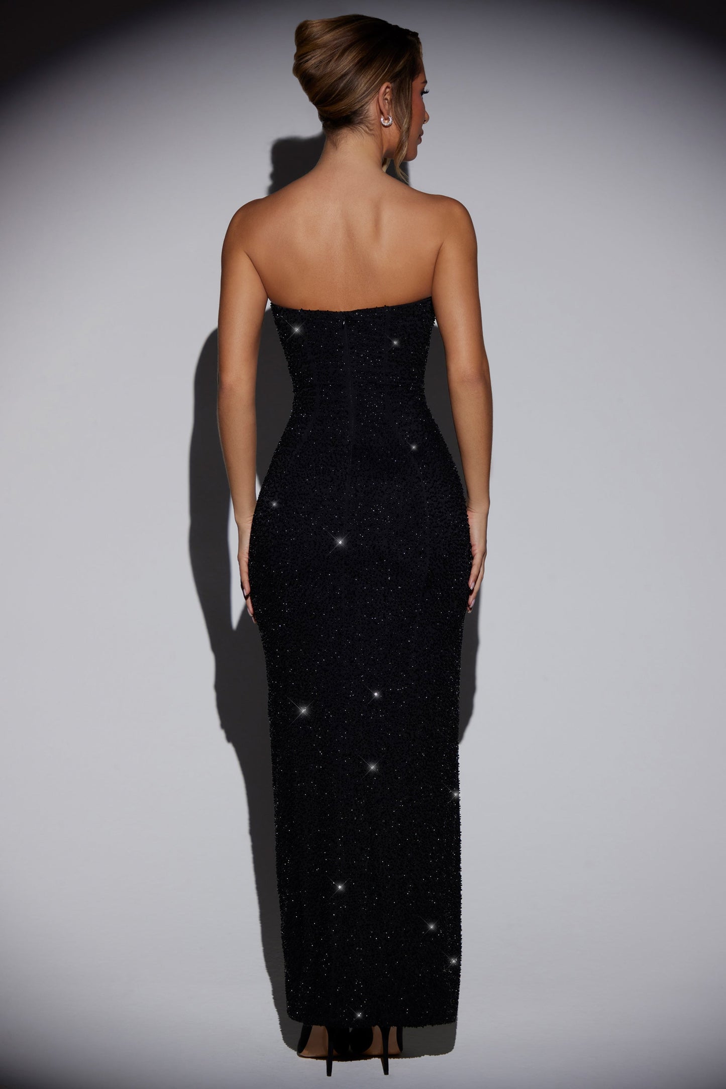 Melinia | Vestido Maxi Sin Tirantes Con Adornos Y Abertura
