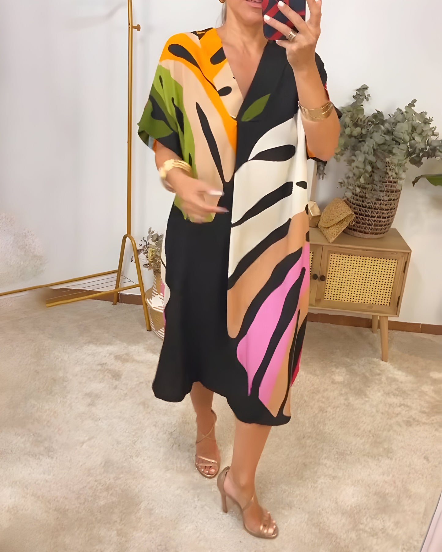Ailsa | Vestido Kaftán midi Con Cuello en V Y Estampado Abstracto