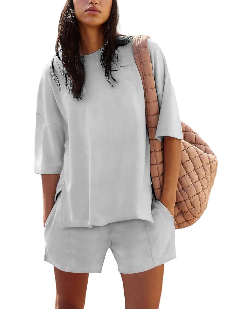 Iselin | Conjunto De Dos Piezas Con Cuello Redondo Y Pantalones Cortos