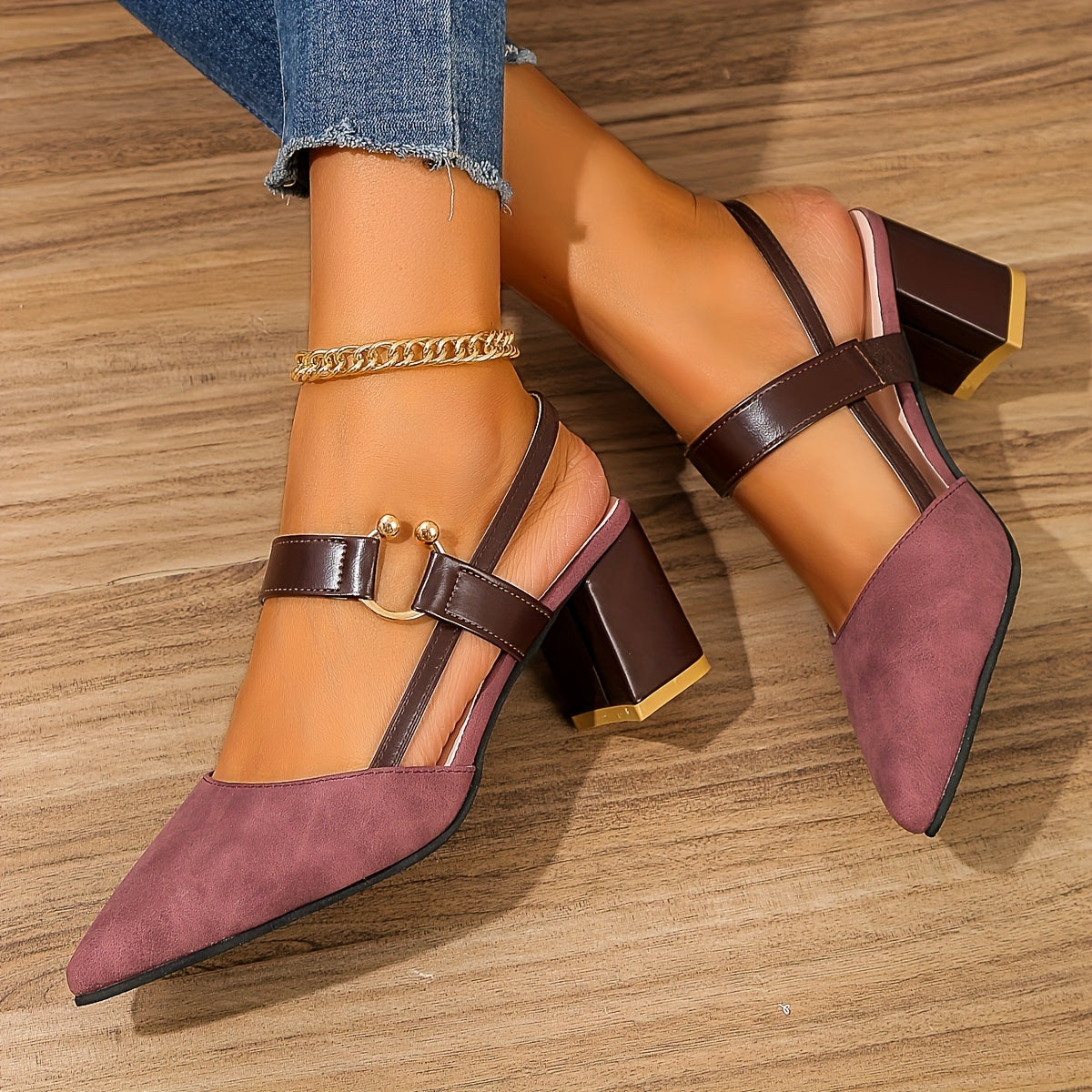 Sheri | Sandalias de Talón Grueso con Puntera Puntiaguda y Tiras Traseras