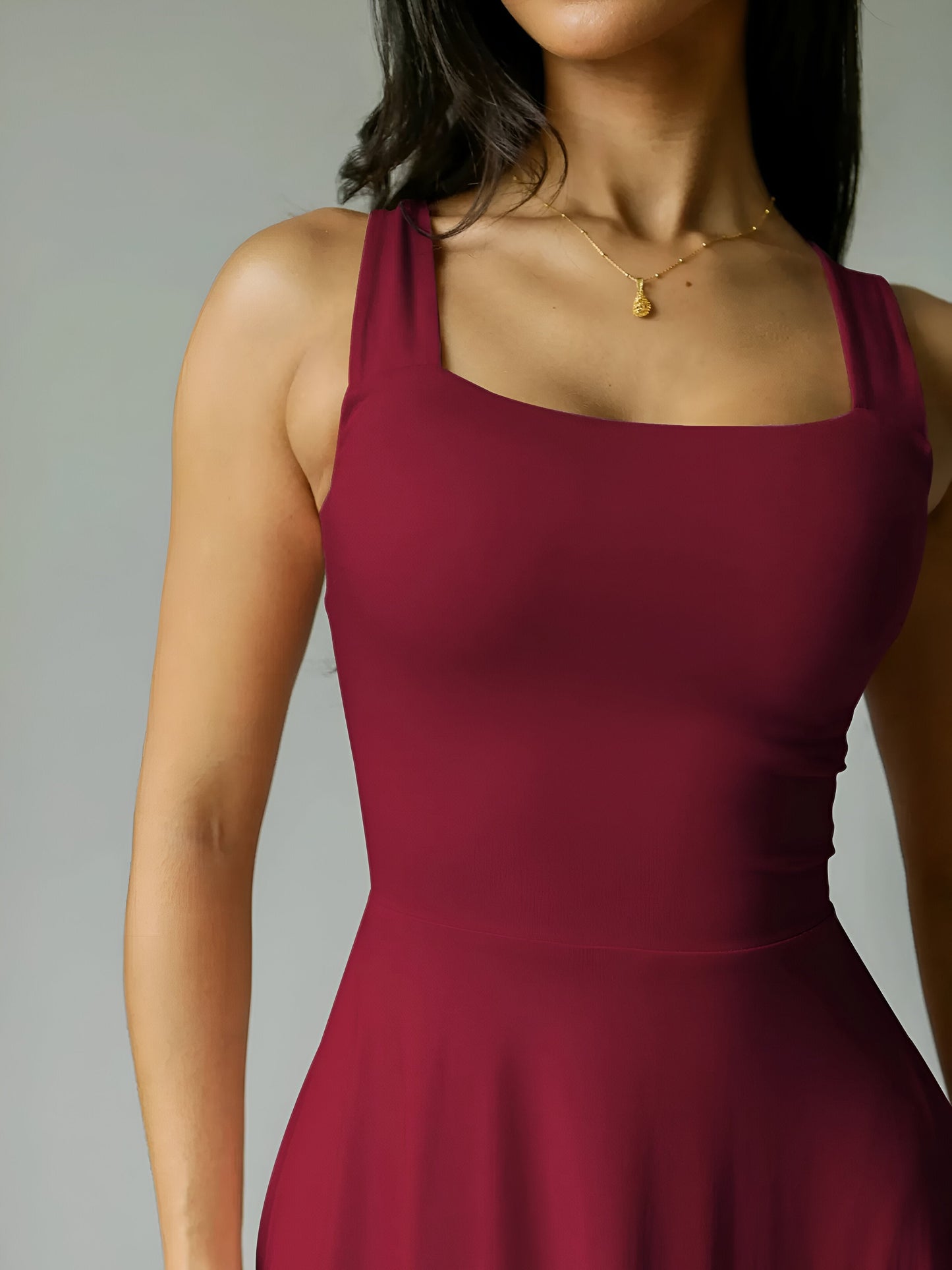 Jasmini | Vestido Midi Con Cuello Cuadrado Y Silueta en a