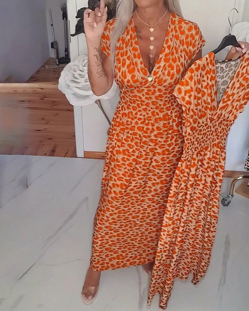 Erendira - Vestido Midi con Cuello en V y Estampado de Leopardo Manga Corta