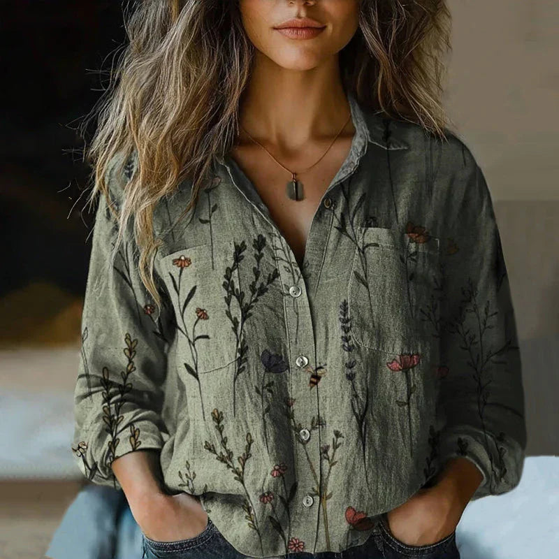 Morena | Blusa roja Estampada con Botones en la parte Delantera