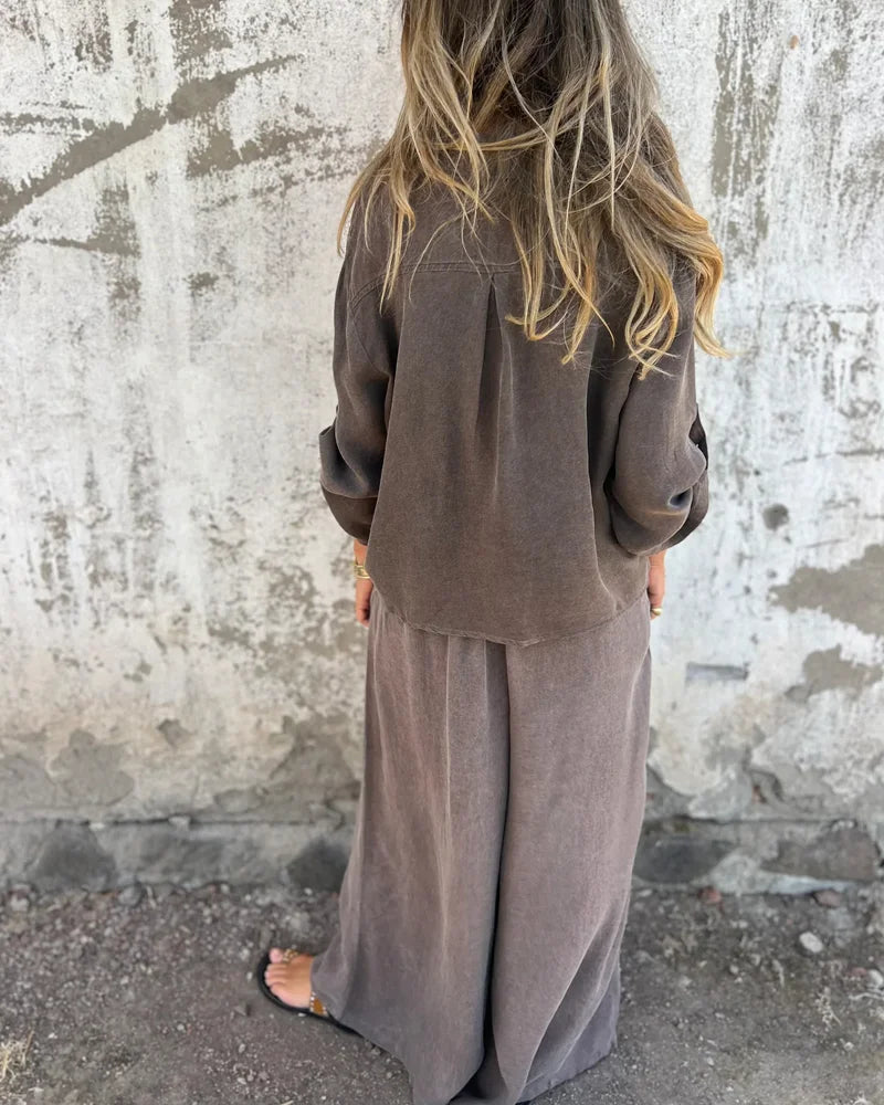 Bogna | Conjunto de Dos Piezas Camisa Con Lazo Delantero y Pantalones de Pierna Ancha