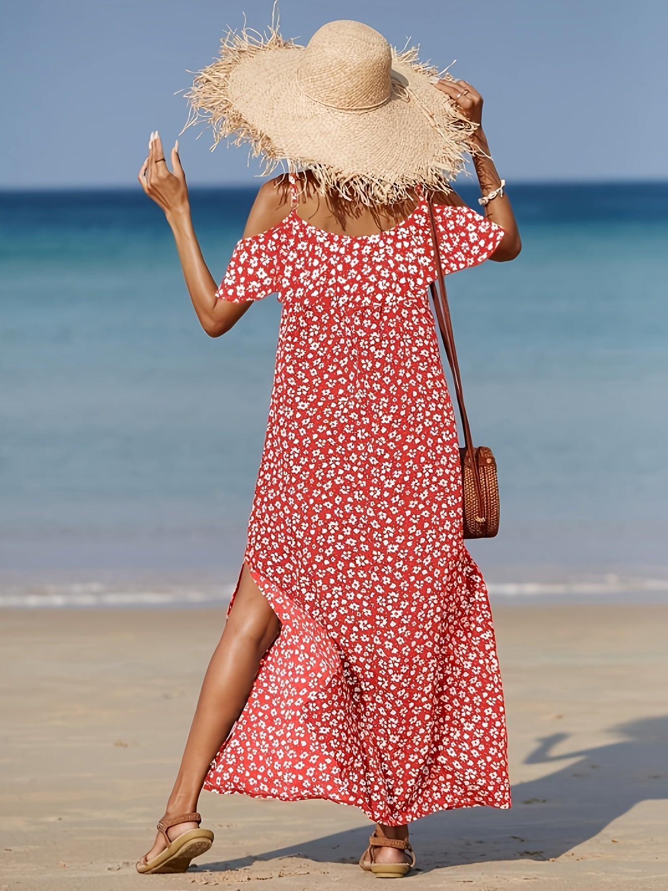 Consuelo | Vestido Largo Con Estampado Floral y Hombros al Aire